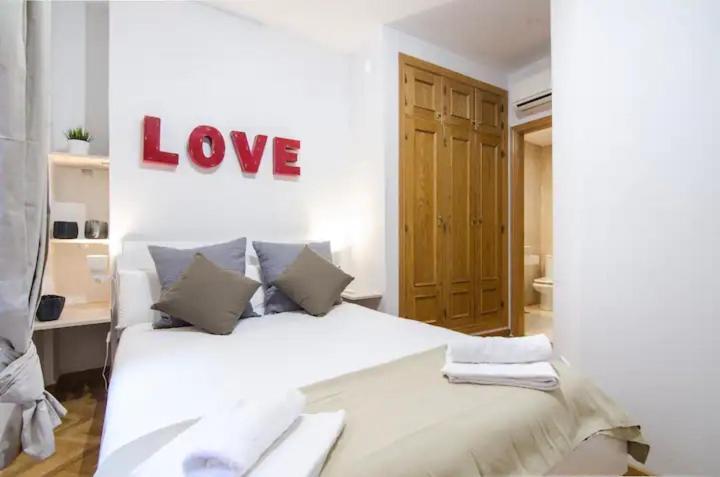 Bright & Spacious- City Center- 2Rooms-2Bathrooms Madrid Exteriér fotografie